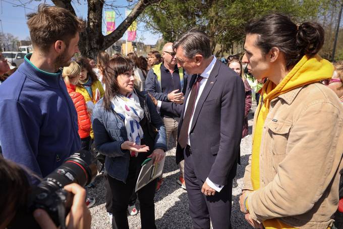 Predsednik republike obiskal Viško hiško - hišo Slovenske filantropije